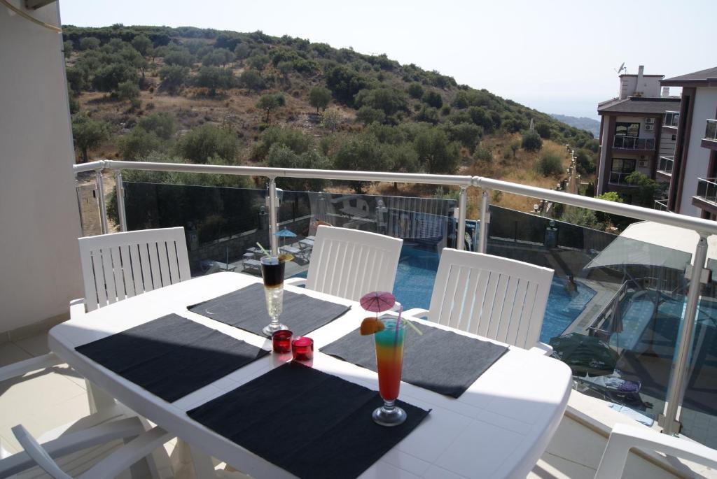 Whispering Sands Kusadasi Exterior photo