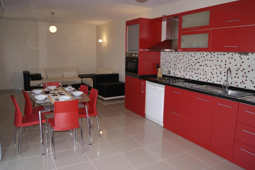 Whispering Sands Kusadasi Exterior photo